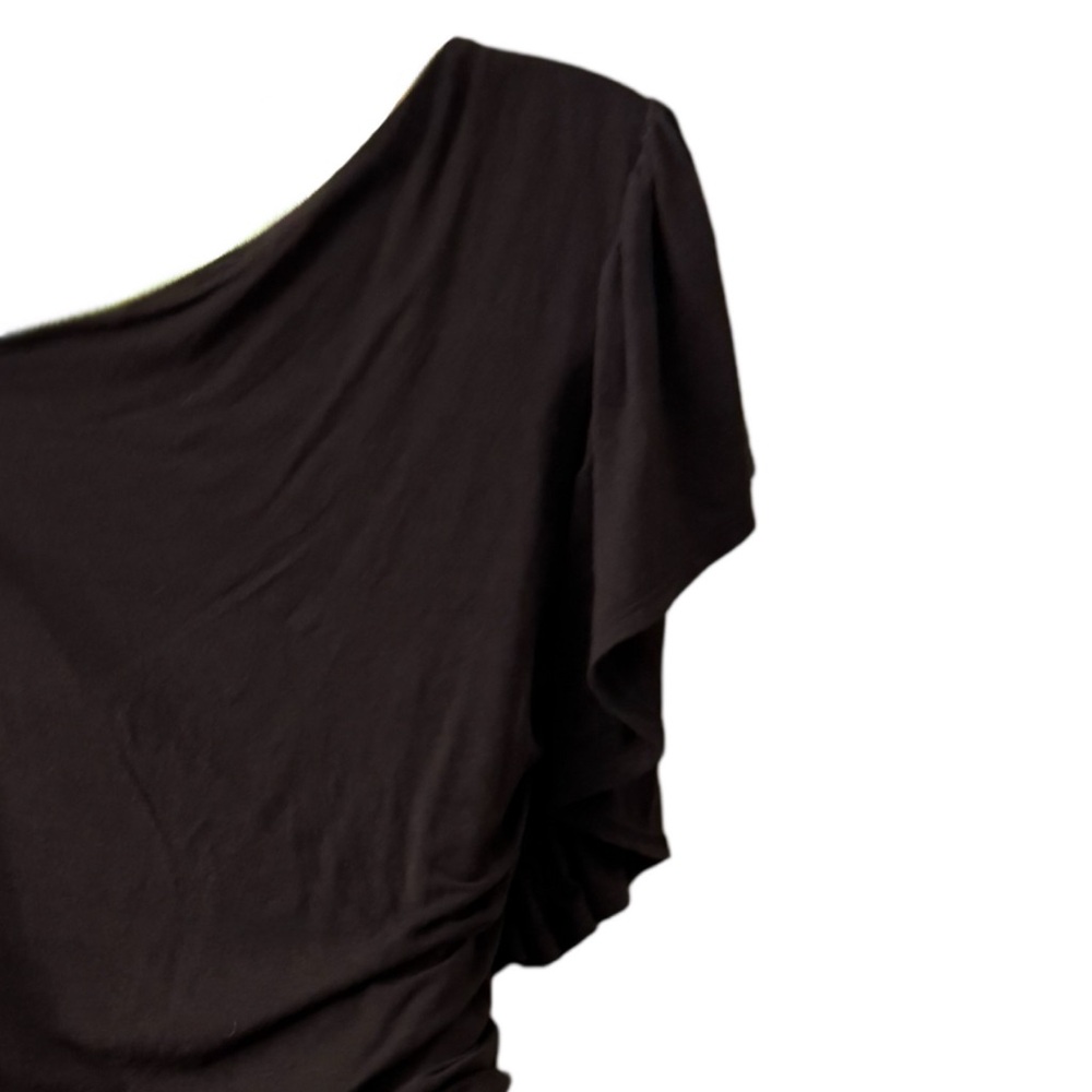 MADISON THE LABEL • One-Shoulder Ruffle Flutter Sleeve Ruched Top - Picture 4 of 6